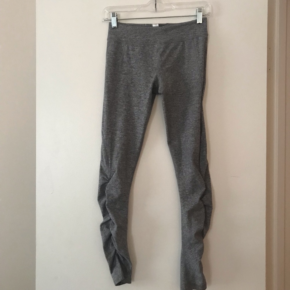 Ivivva by Lululemon leggings
